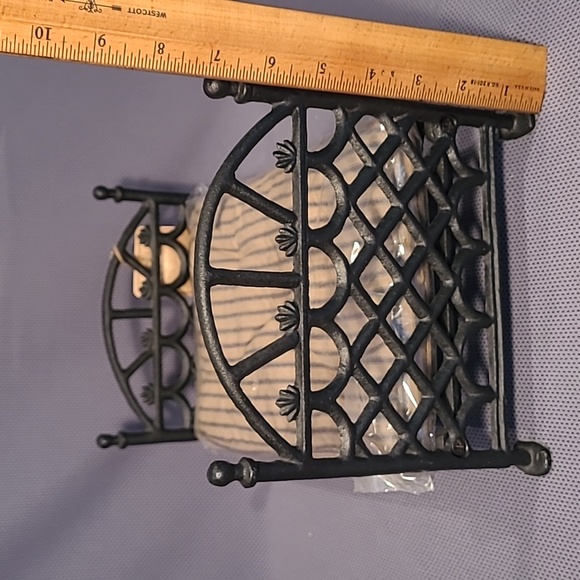 Boyds Bears Cast Iron Bear Doll Bed With Matress - Picture 4 of 12